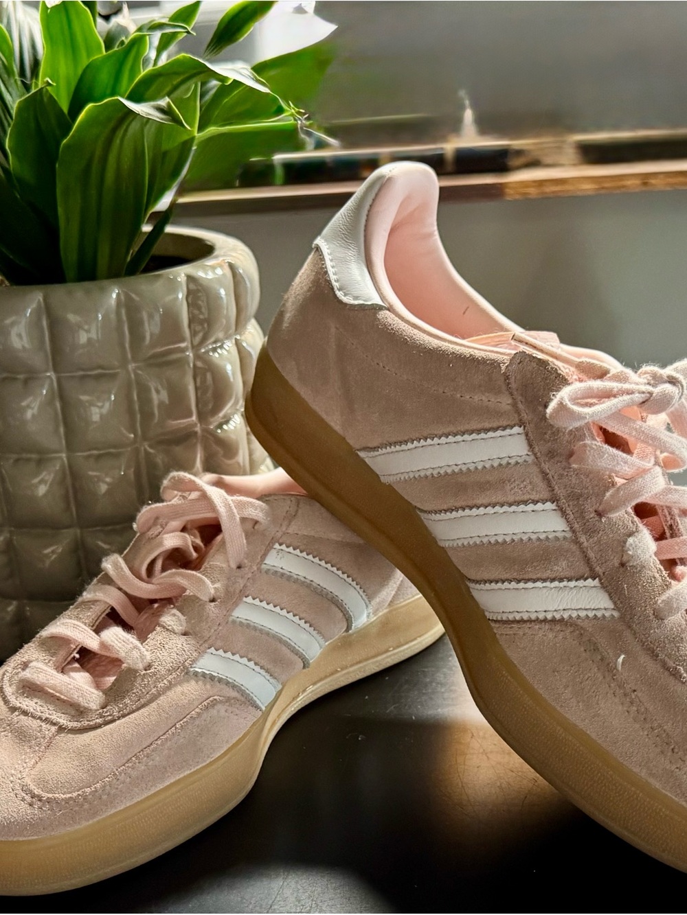👟Adidas Gazelle Light Pink Suede Sneakers Size 6.5 - Picture 2 of 11